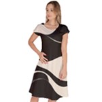 A Minimalist Pattern With Simple Lines And Shapes, Creating A Clean And Modern Aesthetic 06 Classic Short Sleeve Dress