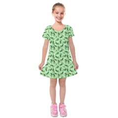 Leaves Pattern Texture Seamless Kids  Short Sleeve Velvet Dress from ArtsNow.com