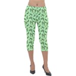 Leaves Pattern Texture Seamless Lightweight Velour Capri Leggings 