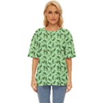 Leaves Pattern Texture Seamless Oversized Basic T-Shirt