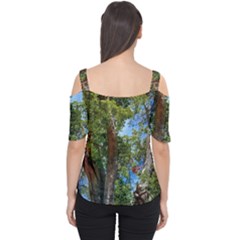 Cutout Shoulder T-Shirt 