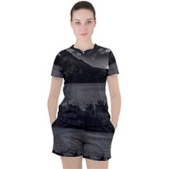 Women s Mesh T-Shirt and Shorts Set 