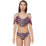 Pattern Zigzag Stripe Design Ruffle Edge Tie Up Bikini Set	