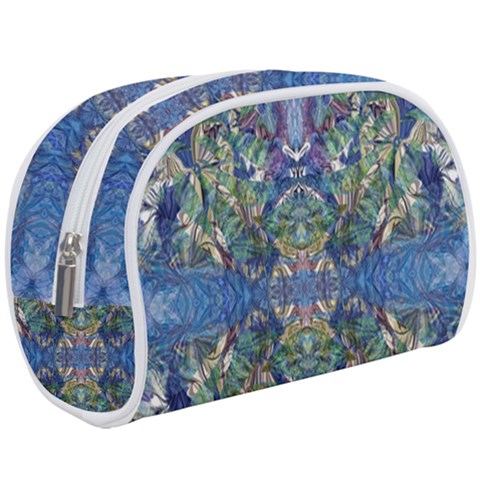 Blue arabesque Make Up Case (Large) from ArtsNow.com