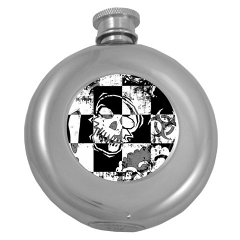 Grunge Skull Hip Flask (5 oz) from ArtsNow.com Front