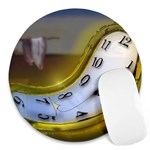 dali-clock-shot Round Mousepad