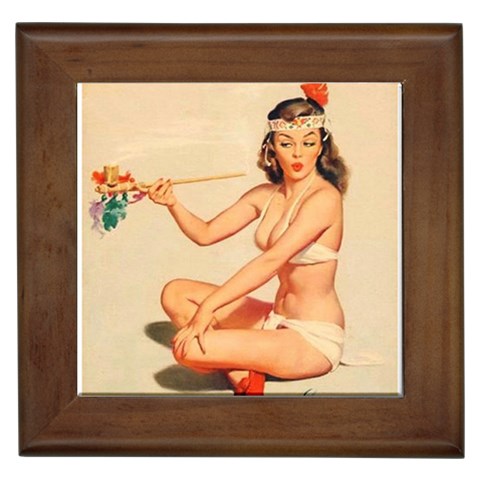 PINUP_GIRL Front