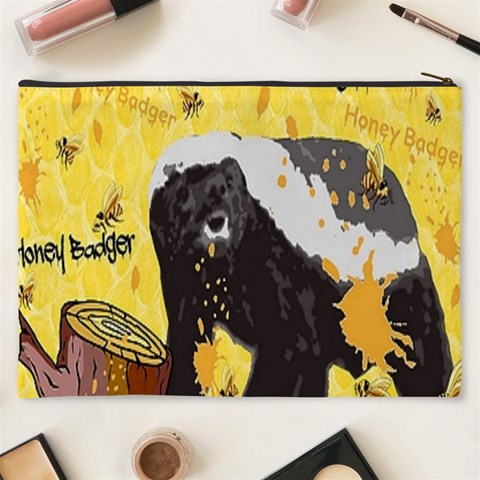 Honeybadgersnack Cosmetic Bag (XXXL) from ArtsNow.com Back