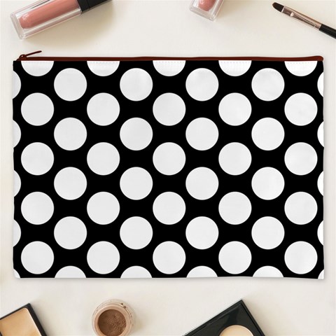 Black And White Polkadot Cosmetic Bag (XXXL) from ArtsNow.com Front