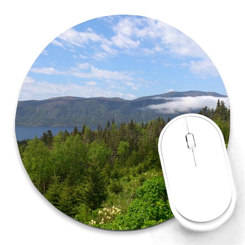 Newfoundland 8  Mouse Pad (Round) from ArtsNow.com Front