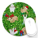 xmas sloth  Round Mousepad