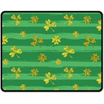 St Patricks Golden Shamrocks Fleece Blanket (Medium)