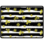 st patricks black white clover Fleece Blanket (Large)