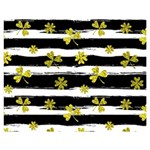 st patricks black white clover Double Sided Flano Blanket (Medium)