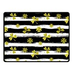 st patricks black white clover Double Sided Fleece Blanket (Small)