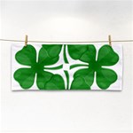 4 leaf clover Hand Towel