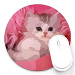 pink fluffy kitten Round Mousepad