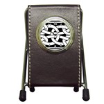 Celtic Knot B&W Pen Holder Desk Clock