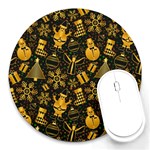 Gold snowman Round Mousepad