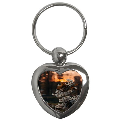 White Flower Key Chain (Heart) from ArtsNow.com Front