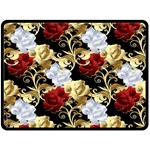 Roses Seamless Pattern Floral Fleece Blanket (Large)