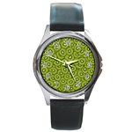 Kiwi Fruit Pattern Green Background Round Metal Watch