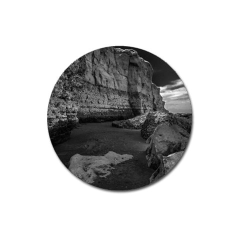 Timeless Shores, Las grutas beach, Rio negro, Argentina Magnet 3  (Round) from ArtsNow.com Front