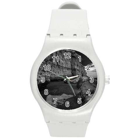 Timeless Shores, Las grutas beach, Rio negro, Argentina Round Plastic Sport Watch (M) from ArtsNow.com Front