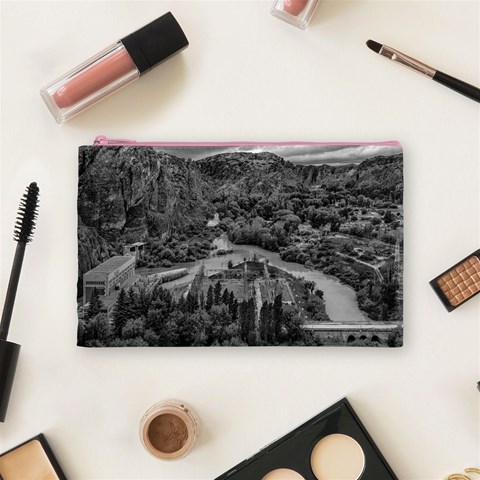 Florentino ameghino dam, chubut, argentina Cosmetic Bag (Medium) from ArtsNow.com Front