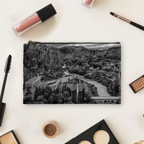 Florentino ameghino dam, chubut, argentina Cosmetic Bag (Medium) from ArtsNow.com Front