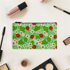 Strawberries Pattern Seamless Cosmetic Bag (Small) from ArtsNow.com Front