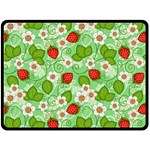 Strawberries Pattern Seamless Fleece Blanket (Large)