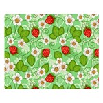 Strawberries Pattern Seamless Premium Plush Fleece Blanket (Large)