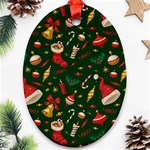 Texture, Pattern, Red, Craciun, Christmas, Hat, Santa, Green Oval Ornament (Two Sides)