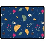 Cute Korean Pattern Fleece Blanket (Large)