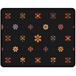 Minimalist Pattern With Simple Lines,flower And Shapes, Creating A Clean And Modern Fleece Blanket (Medium)